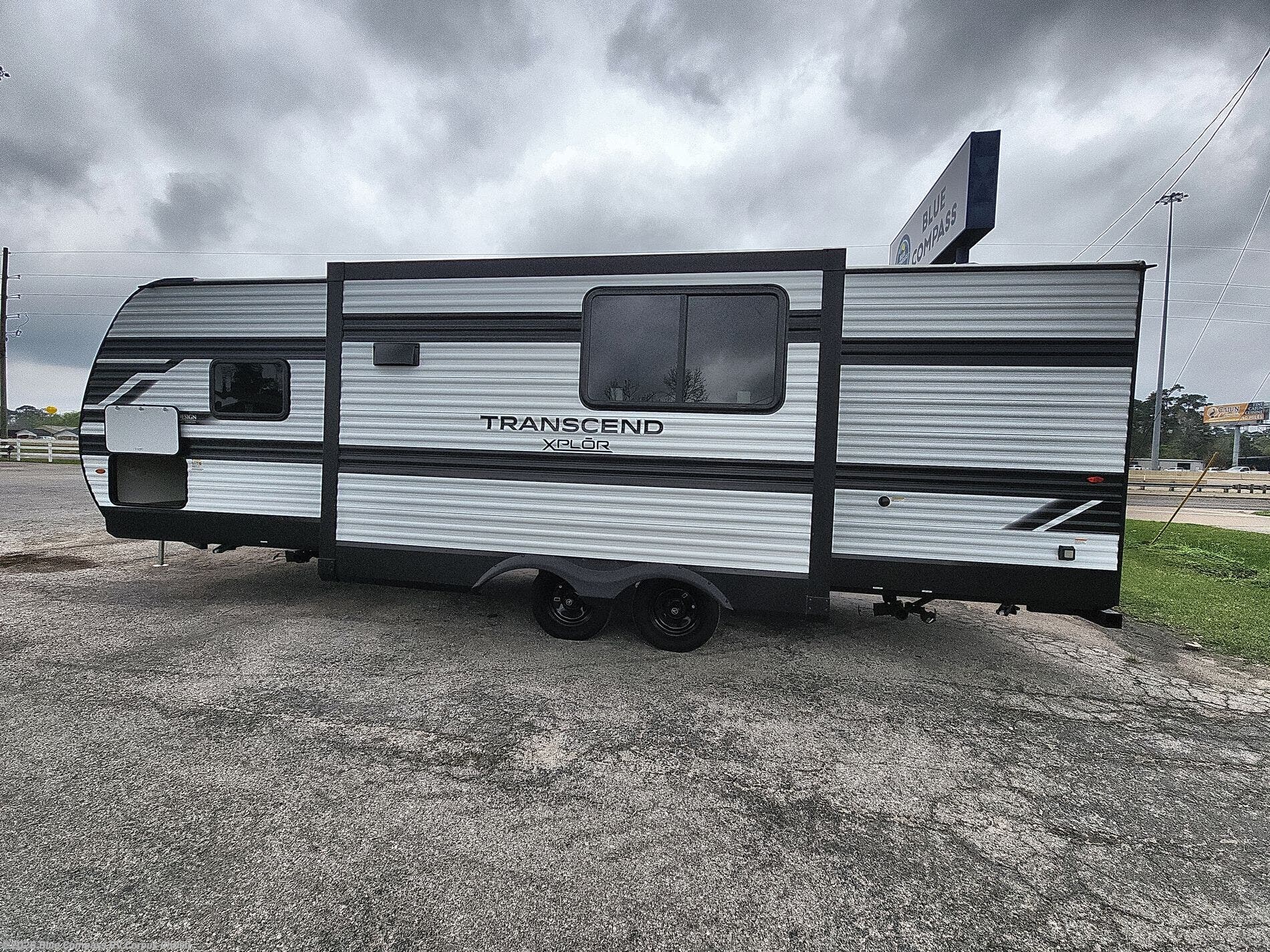 New 2026 Grand Design Transcend Xplor 26BHX available in Corpus Christi, Texas