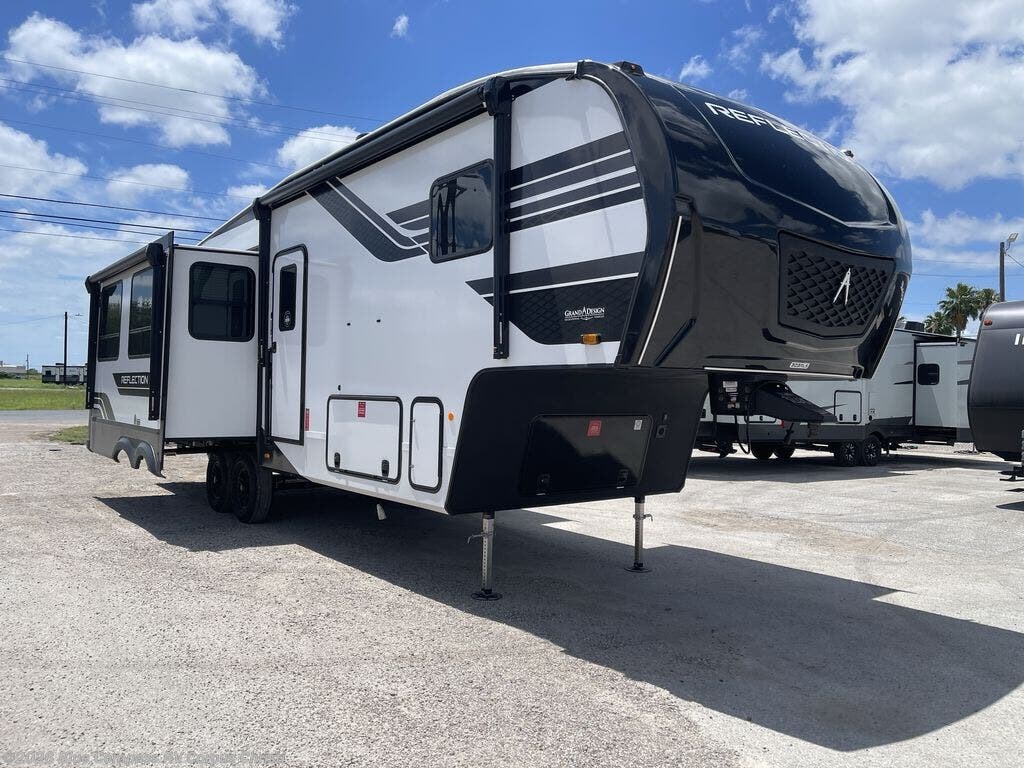 2026 Reflection 303RLS by Grand Design from Blue Compass RV Corpus Christi in Corpus Christi, Texas