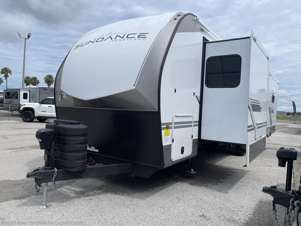 New 2027 Heartland Sundance 29RLBS available in Corpus Christi, Texas
