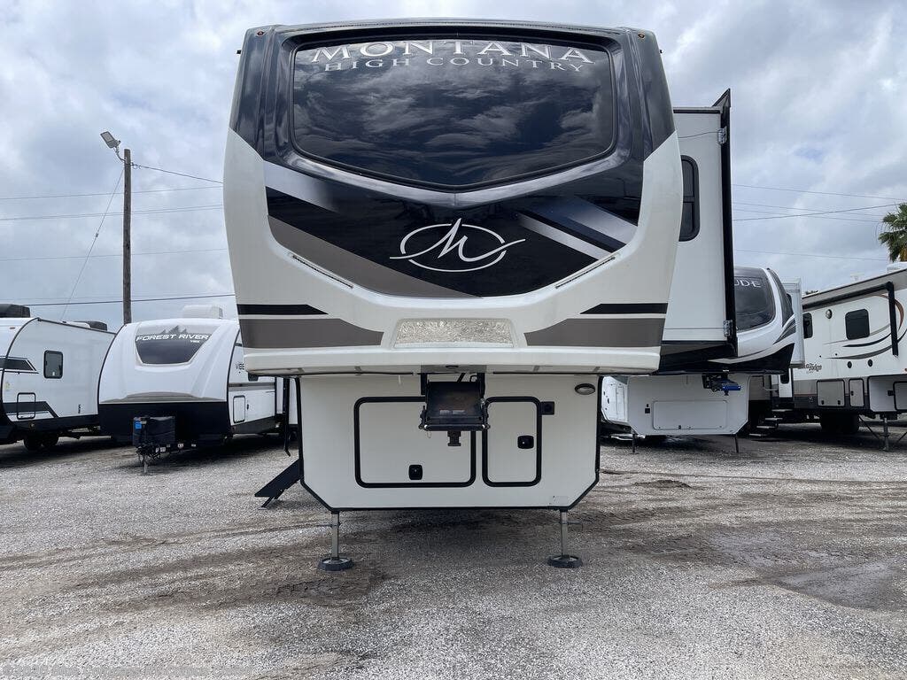 Used 2024 Keystone Montana High Country 295RL available in Corpus Christi, Texas