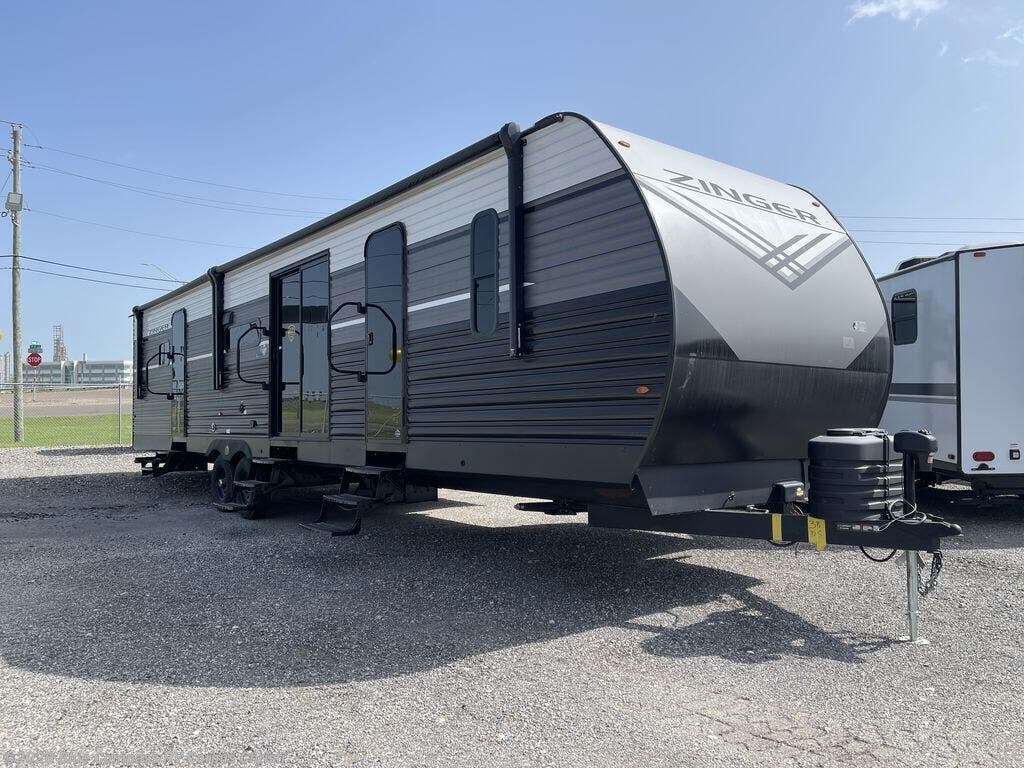 2026 Zinger 390DB by CrossRoads from Blue Compass RV Corpus Christi in Corpus Christi, Texas