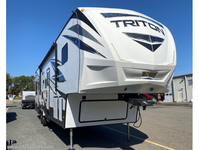 Used 2019 Dutchmen Voltage Triton 3561 available in Joppa, Maryland