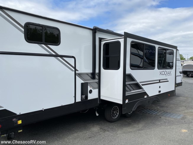 2022 Dutchmen Kodiak Ultimate 3321BHSL - New Travel Trailer For Sale by Chesaco RV in Joppa, Maryland