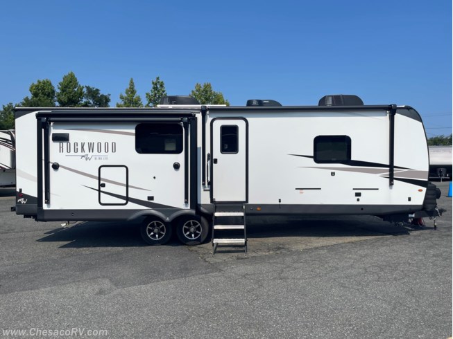 2024 Forest River Rockwood Ultra Lite 2720IK - New Travel Trailer For Sale by Chesaco RV in Joppa, Maryland
