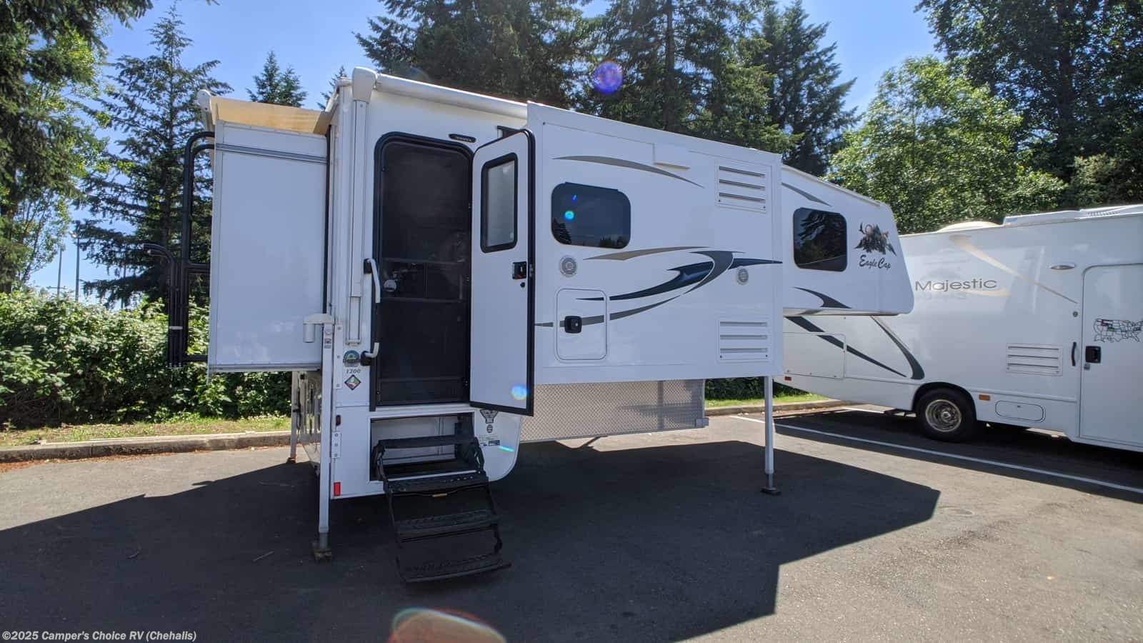 2017 Adventurer Eagle Cap M-1200 RV for Sale in Silverdale, WA 98383 ...