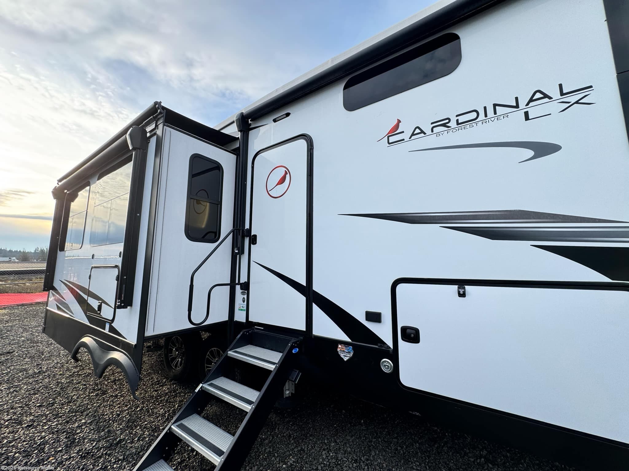 2022 Forest River Cardinal 320rlx RV for Sale in Napavine, WA 98565 ...
