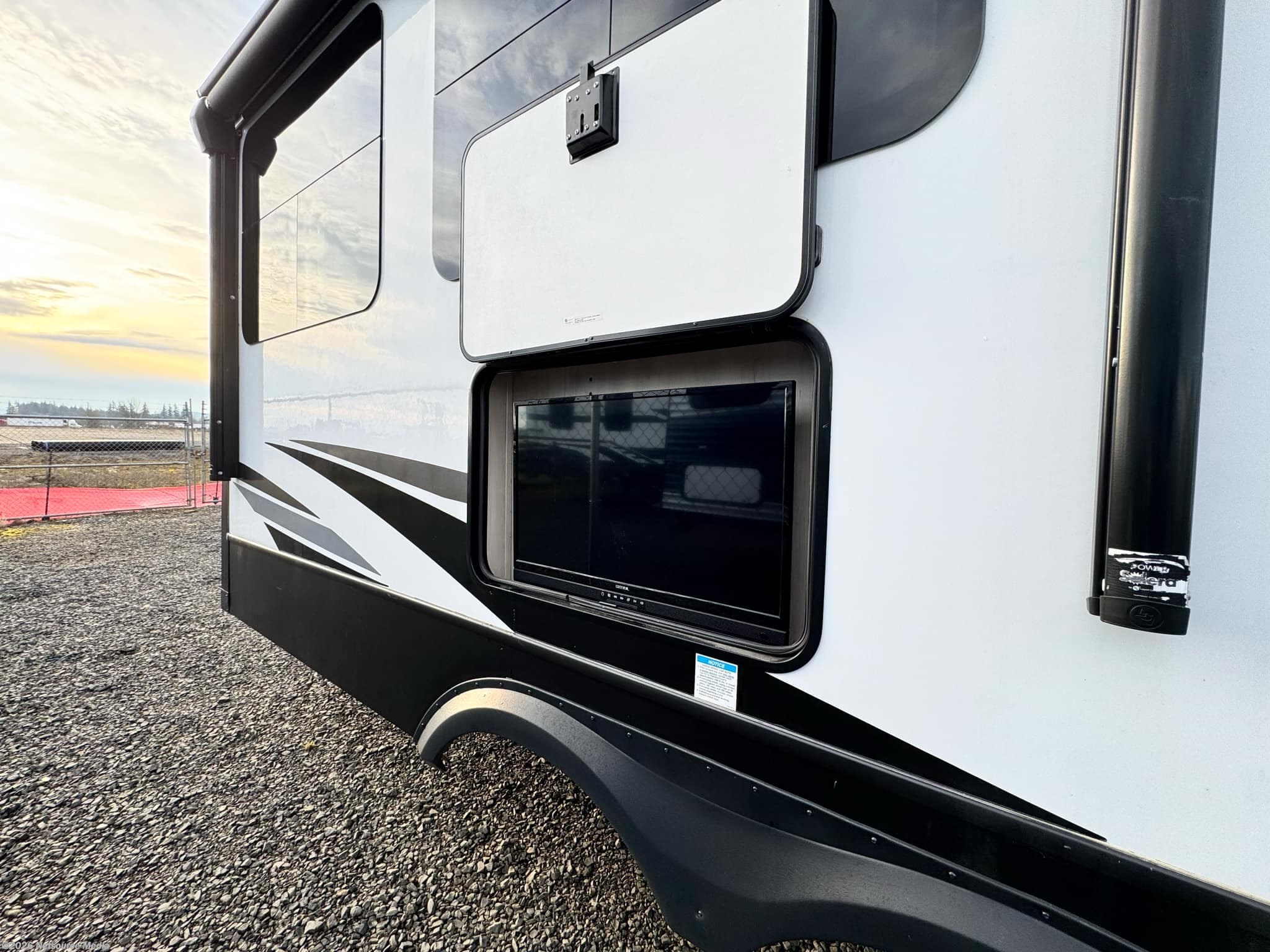 2022 Forest River Cardinal 320rlx RV for Sale in Napavine, WA 98565 ...