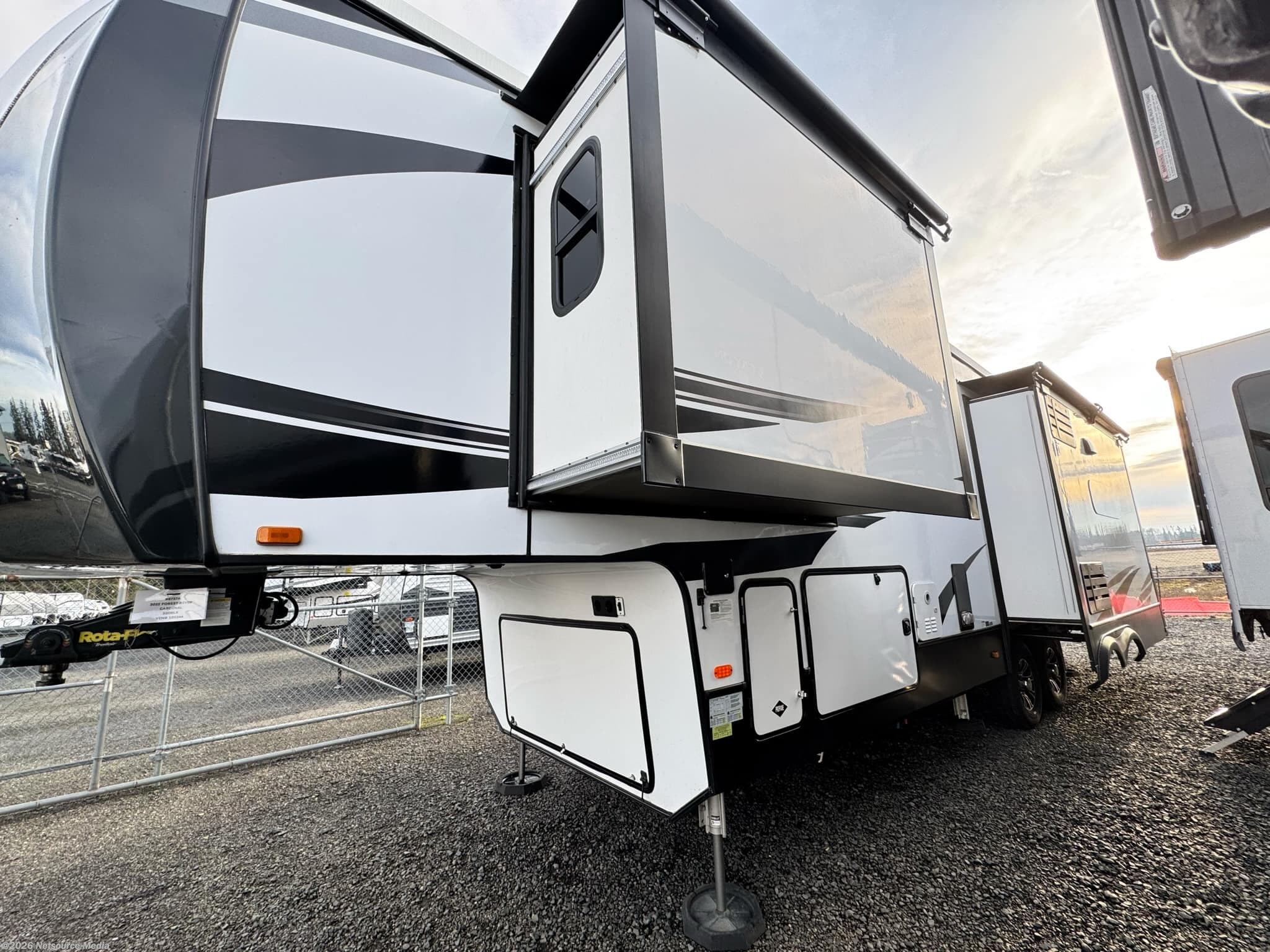 2022 Forest River Cardinal 320rlx RV for Sale in Napavine, WA 98565 ...