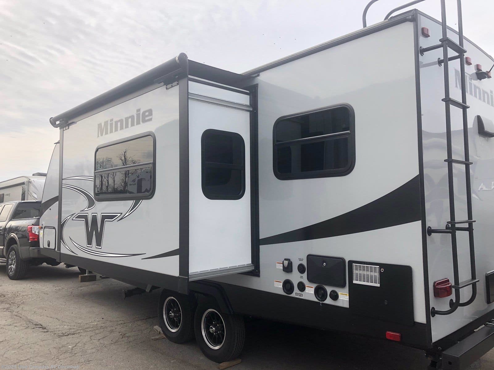 2019 Winnebago Minnie Winnie RV for Sale in Cincinnati, OH 45251