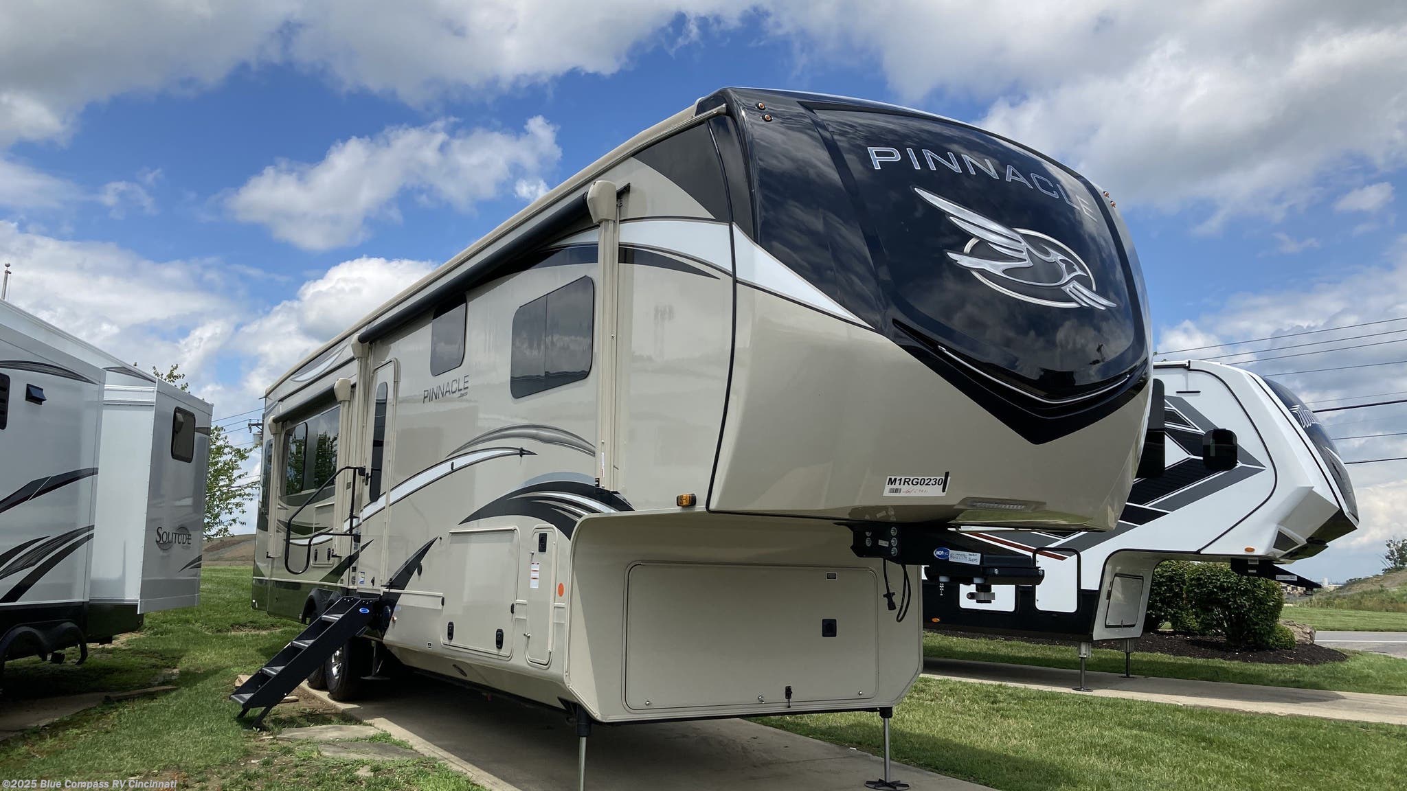 2021 Jayco Pinnacle 36KPTS RV for Sale in Cincinnati, OH 45251 ...