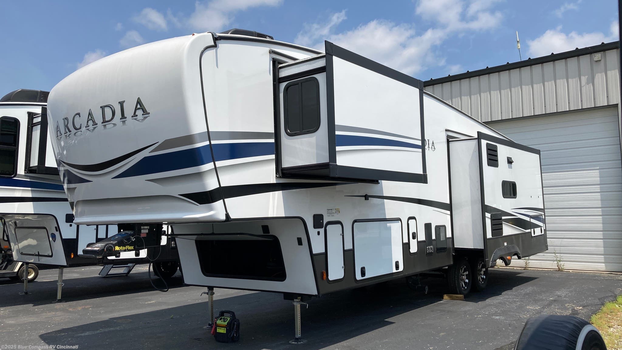 2021 Keystone Arcadia 3660RL RV for Sale in Cincinnati, OH 45251