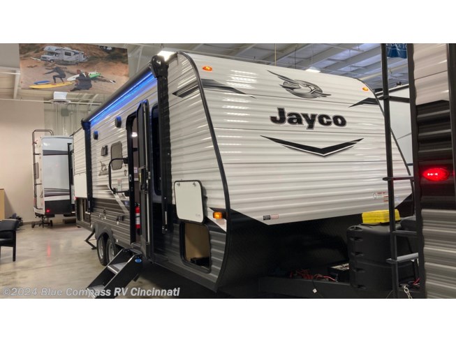 New 2022 Jayco Jay Flight SLX8 224BH available in Cincinnati, Ohio