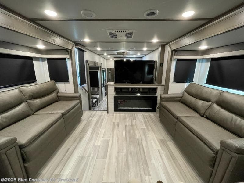 2024 Grand Design Solitude S-Class 3460FL RV for Sale in Cincinnati, OH ...