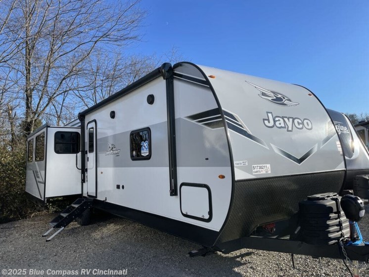 New 2025 Jayco Jay Flight 334RTS available in Cincinnati, Ohio