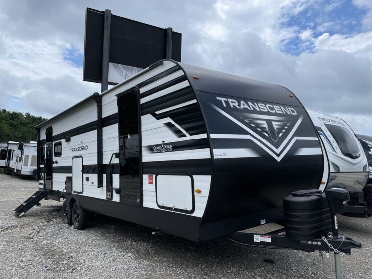 New 2026 Grand Design Transcend 245RLT available in Cincinnati, Ohio