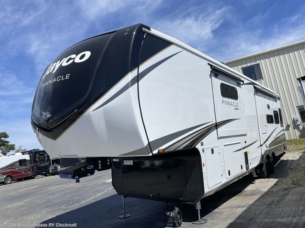 2026 Pinnacle 36FBTS by Jayco from Blue Compass RV Cincinnati in Cincinnati, Ohio