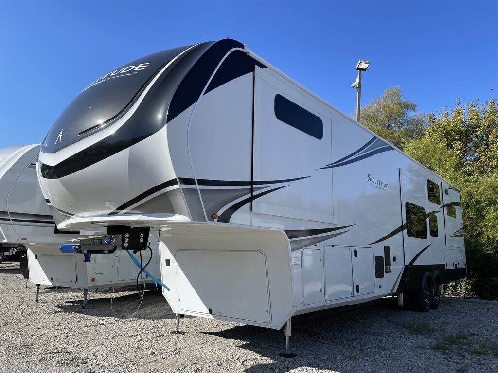 2026 Solitude 390RK by Grand Design from Blue Compass RV Cincinnati in Cincinnati, Ohio