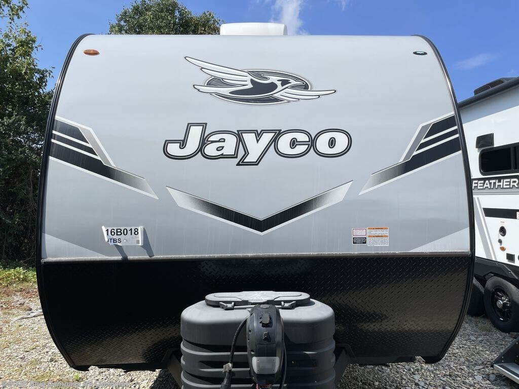 New 2026 Jayco Jay Flight SLX 330TBS available in Cincinnati, Ohio