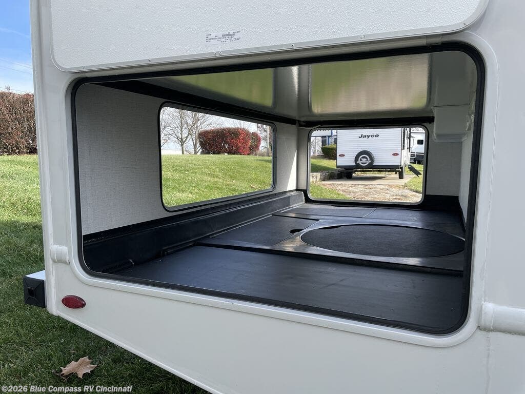 2026 Geneva 28VZ Chevy by Thor Motor Coach from Blue Compass RV Cincinnati in Cincinnati, Ohio