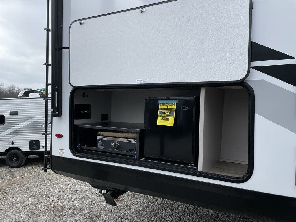 2026 Jay Feather 29QBH by Jayco from Blue Compass RV Cincinnati in Cincinnati, Ohio