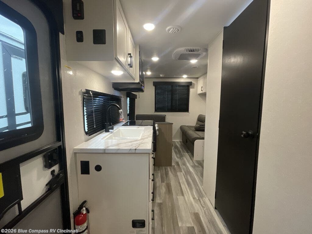 New 2026 Jayco Jay Flight SLX 210QB available in Cincinnati, Ohio