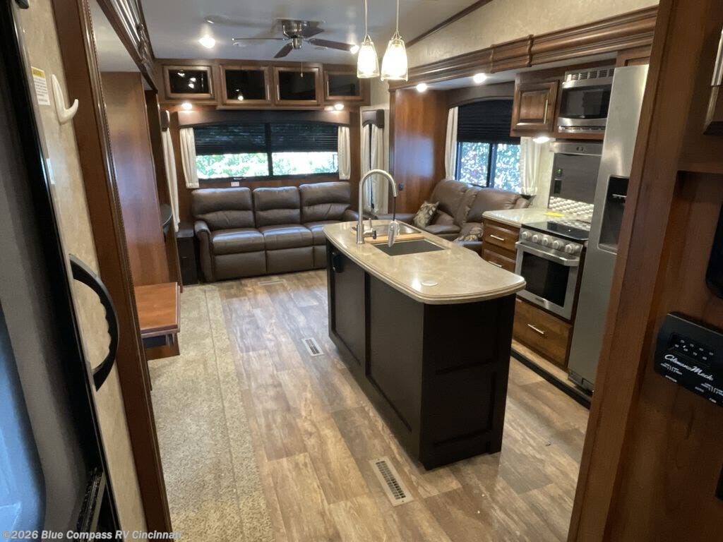 Used 2018 Jayco Eagle 317RLOK available in Cincinnati, Ohio