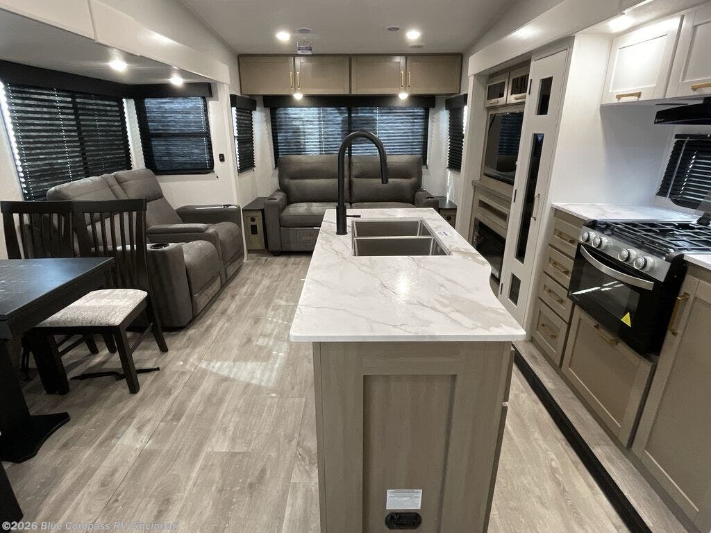 New 2026 Jayco Eagle SLE 30RLT available in Cincinnati, Ohio