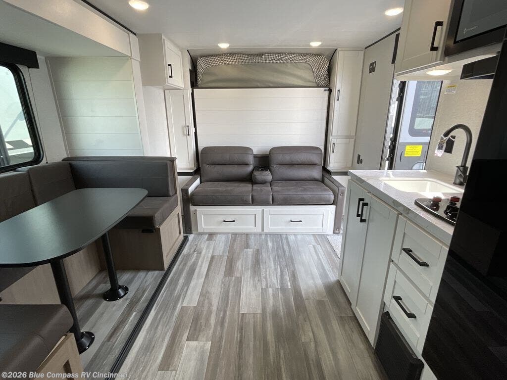 New 2026 Jayco Jay Flight SLX 197MB available in Cincinnati, Ohio