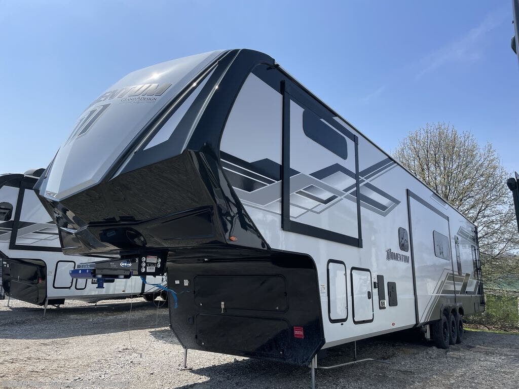 2026 Momentum 395MT by Grand Design from Blue Compass RV Cincinnati in Cincinnati, Ohio