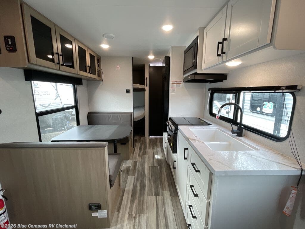 New 2026 Jayco Jay Flight SLX 260BH available in Cincinnati, Ohio