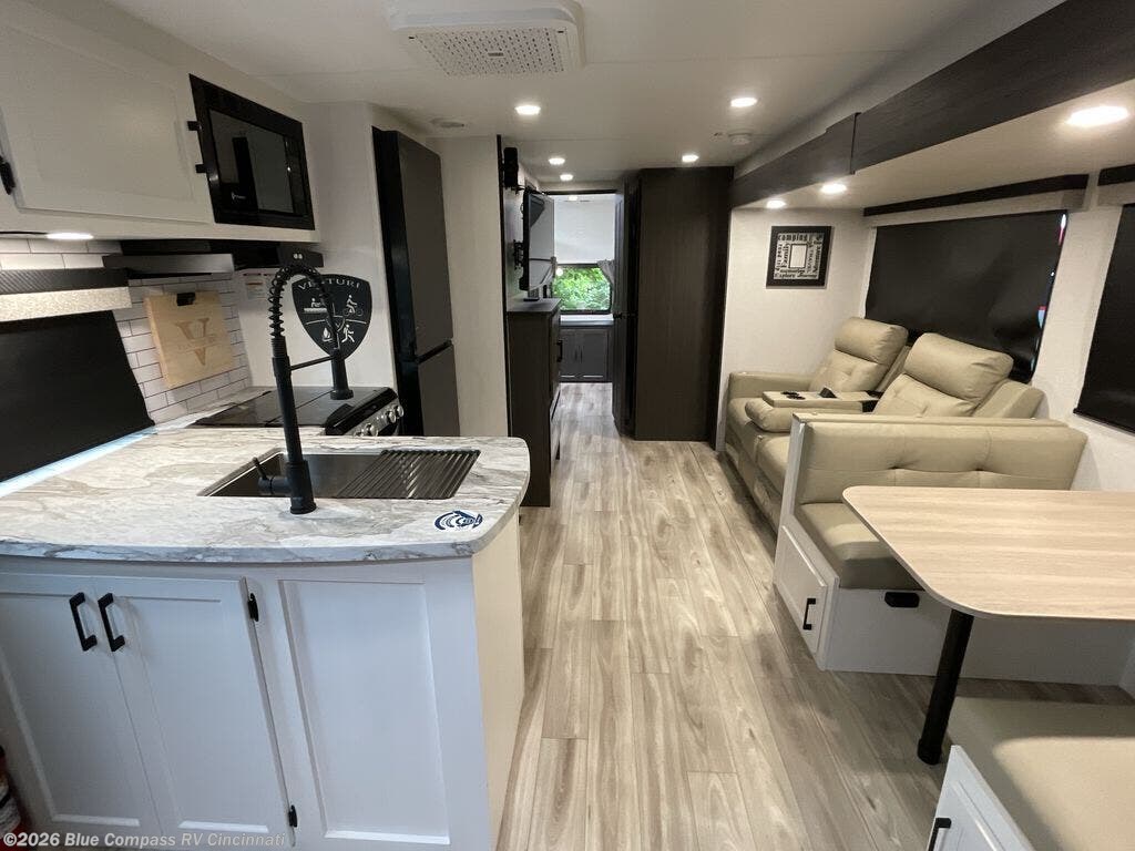 New 2026 Venture RV Stratus SR291VQB available in Cincinnati, Ohio