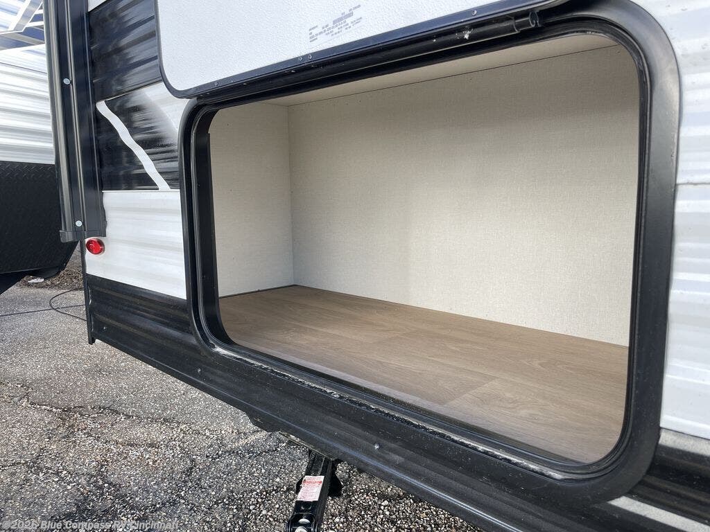 2026 Transcend One 161DB by Grand Design from Blue Compass RV Cincinnati in Cincinnati, Ohio