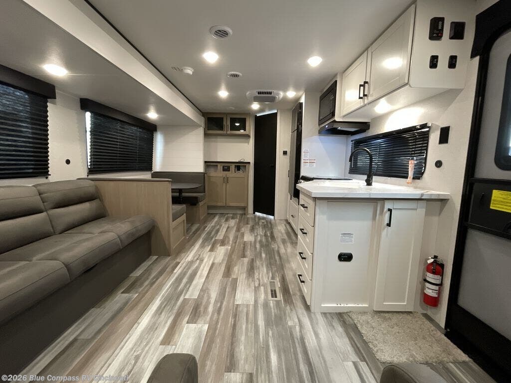 New 2026 Jayco Jay Flight SLX 262RLS available in Cincinnati, Ohio