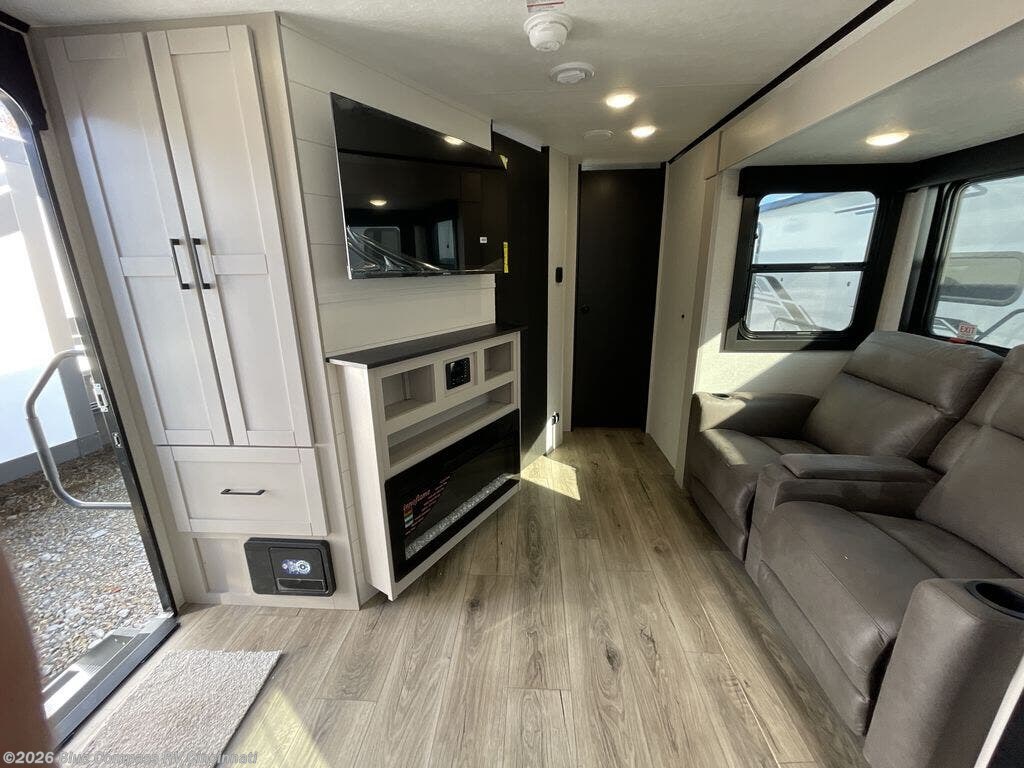 New 2026 Jayco Jay Feather 24FK available in Cincinnati, Ohio