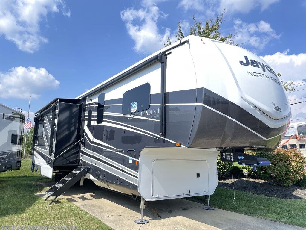 2026 North Point 395DSDB by Jayco from Blue Compass RV Cincinnati in Cincinnati, Ohio