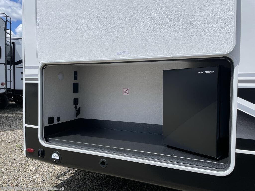 New 2026 Jayco Eagle HT 31QCD available in Cincinnati, Ohio