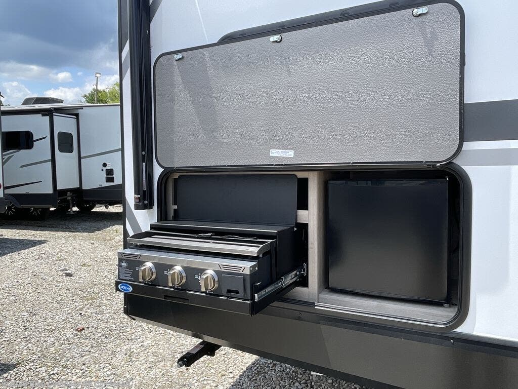 2026 Imagine 2470BH by Grand Design from Blue Compass RV Cincinnati in Cincinnati, Ohio
