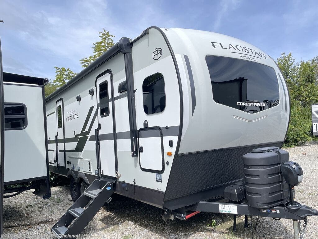 2026 Flagstaff Micro Lite 25FKB by Forest River from Blue Compass RV Cincinnati in Cincinnati, Ohio