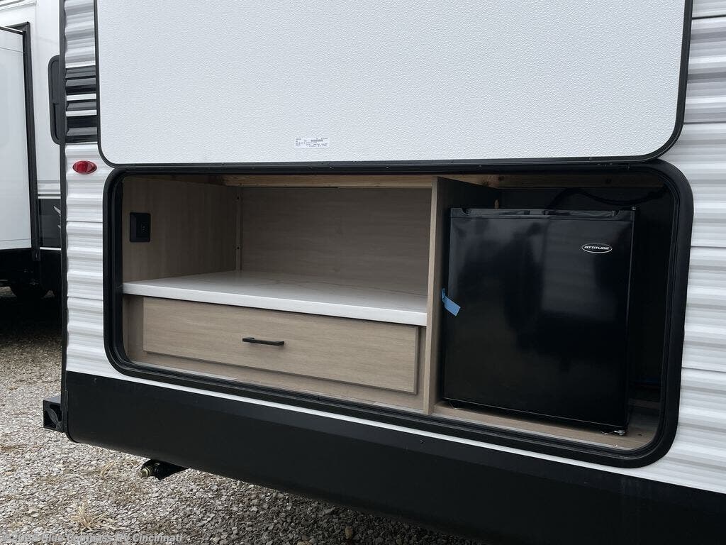 2026 Jay Flight SLX 261BHS by Jayco from Blue Compass RV Cincinnati in Cincinnati, Ohio