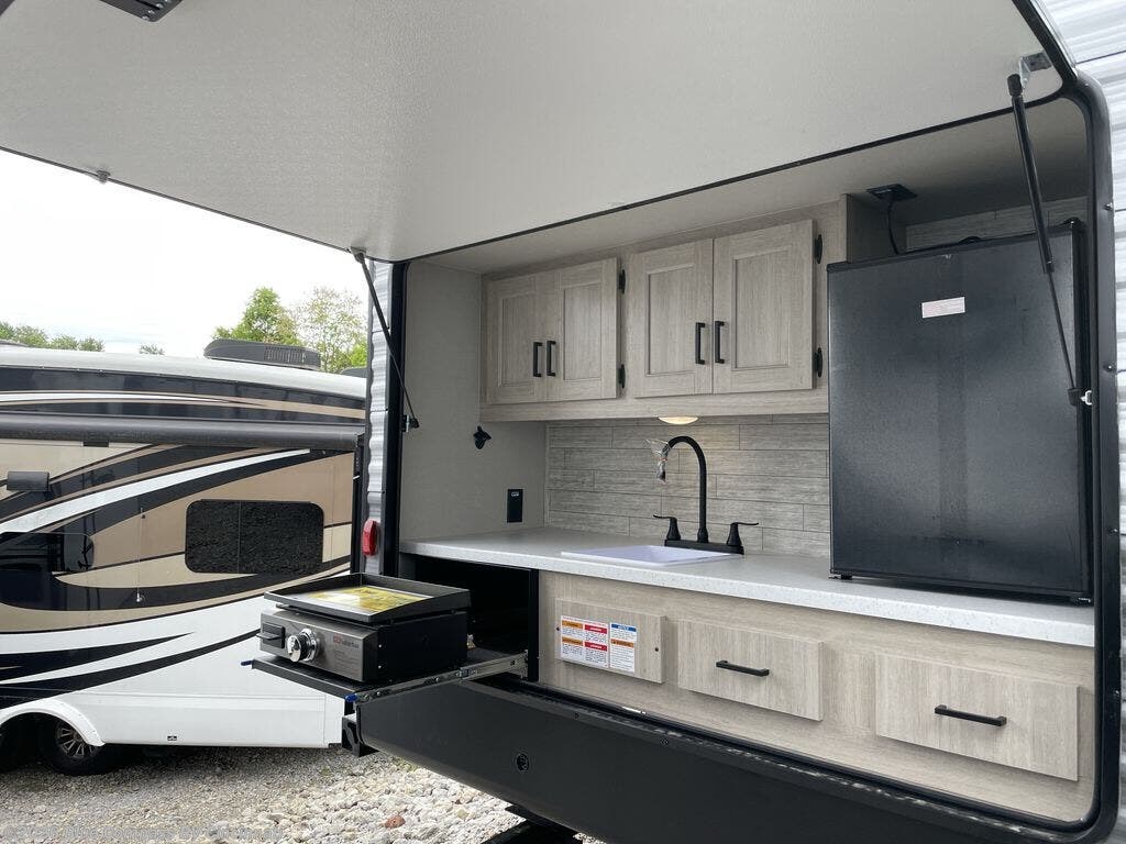 2026 Aurora 34BHTS by Forest River from Blue Compass RV Cincinnati in Cincinnati, Ohio