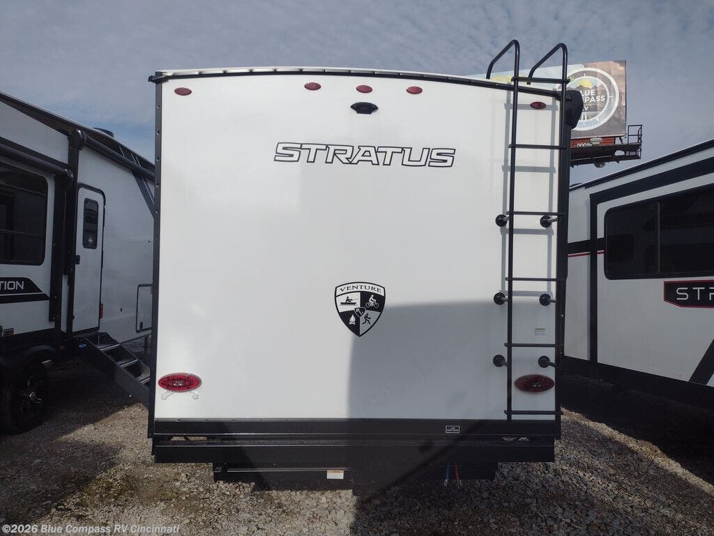 New 2026 Venture RV Stratus SR302VBH available in Cincinnati, Ohio