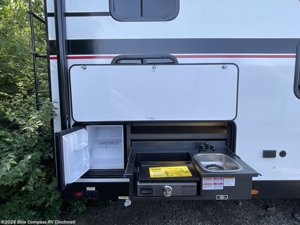 2026 Stratus SR302VBH by Venture RV from Blue Compass RV Cincinnati in Cincinnati, Ohio