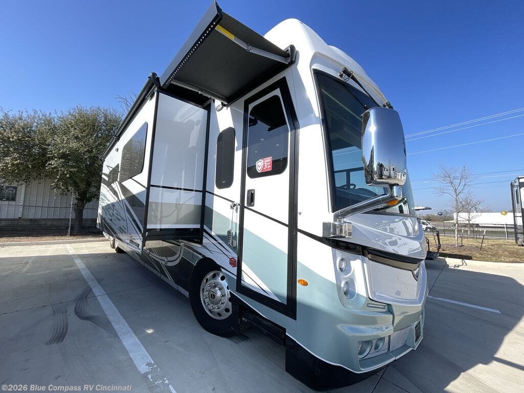 New 2026 Fleetwood Discovery LXE 44B available in Cincinnati, Ohio