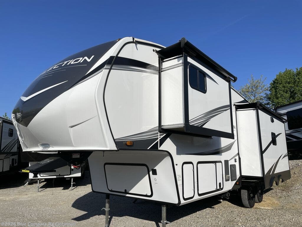 2023 Reflection 303RLS by Grand Design from Blue Compass RV Cincinnati in Cincinnati, Ohio