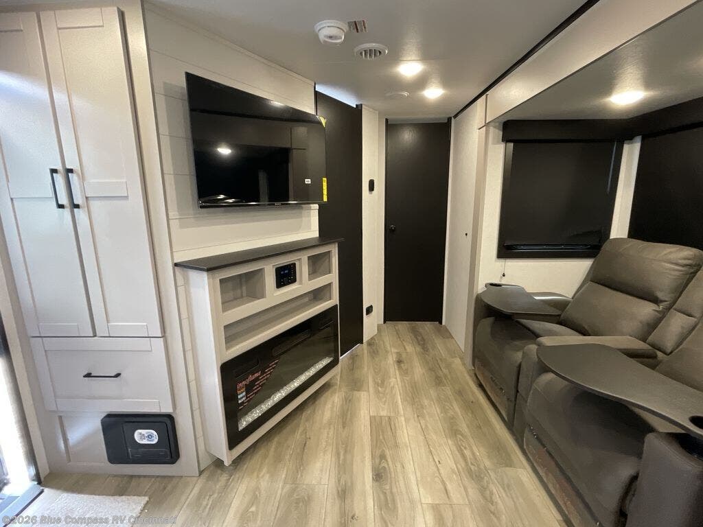 New 2026 Jayco Jay Feather 24FK available in Cincinnati, Ohio