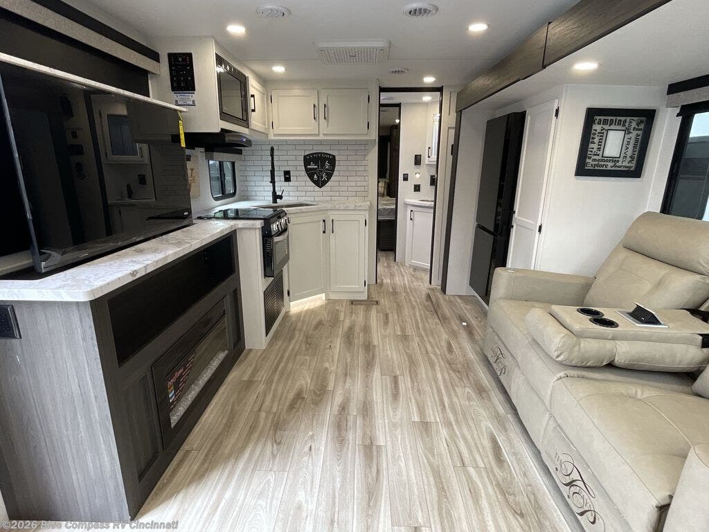 New 2026 Venture RV Stratus SR282VFD available in Cincinnati, Ohio