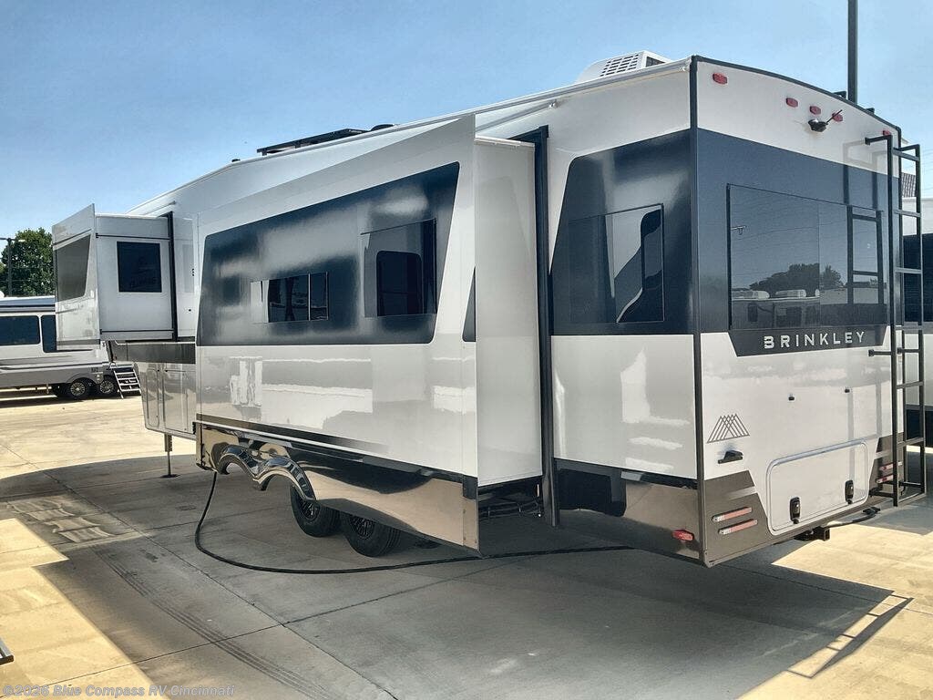 2025 Model Z 3100 by Brinkley RV from Blue Compass RV Cincinnati in Cincinnati, Ohio