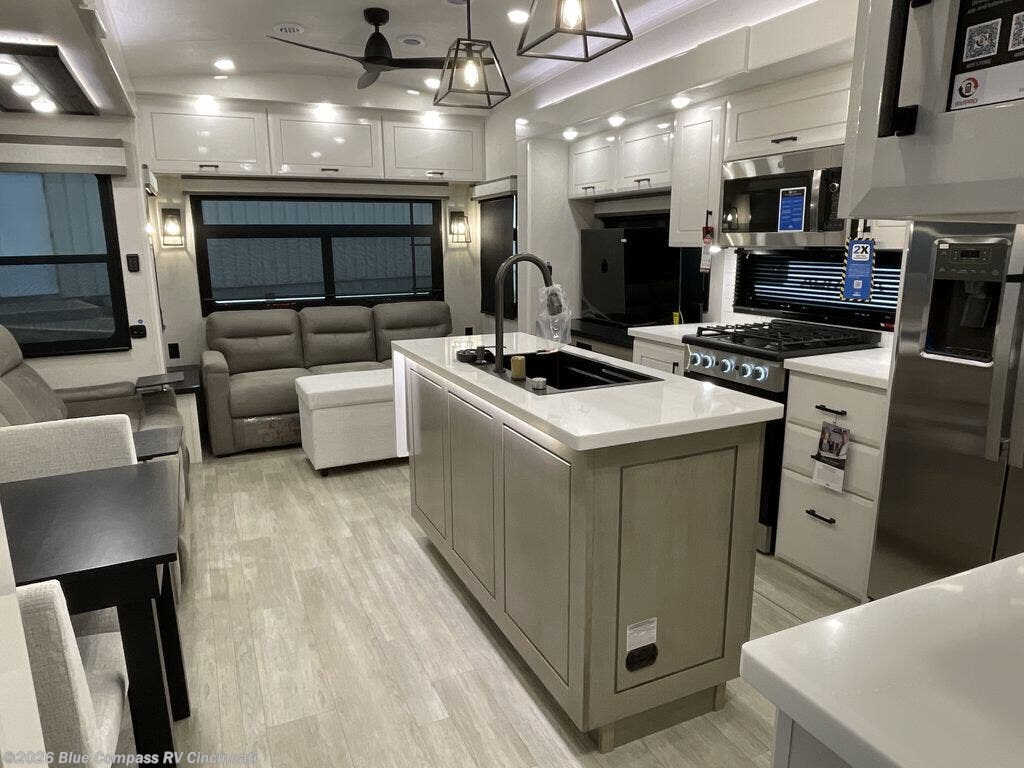 2026 Pinnacle 32RLTS by Jayco from Blue Compass RV Cincinnati in Cincinnati, Ohio