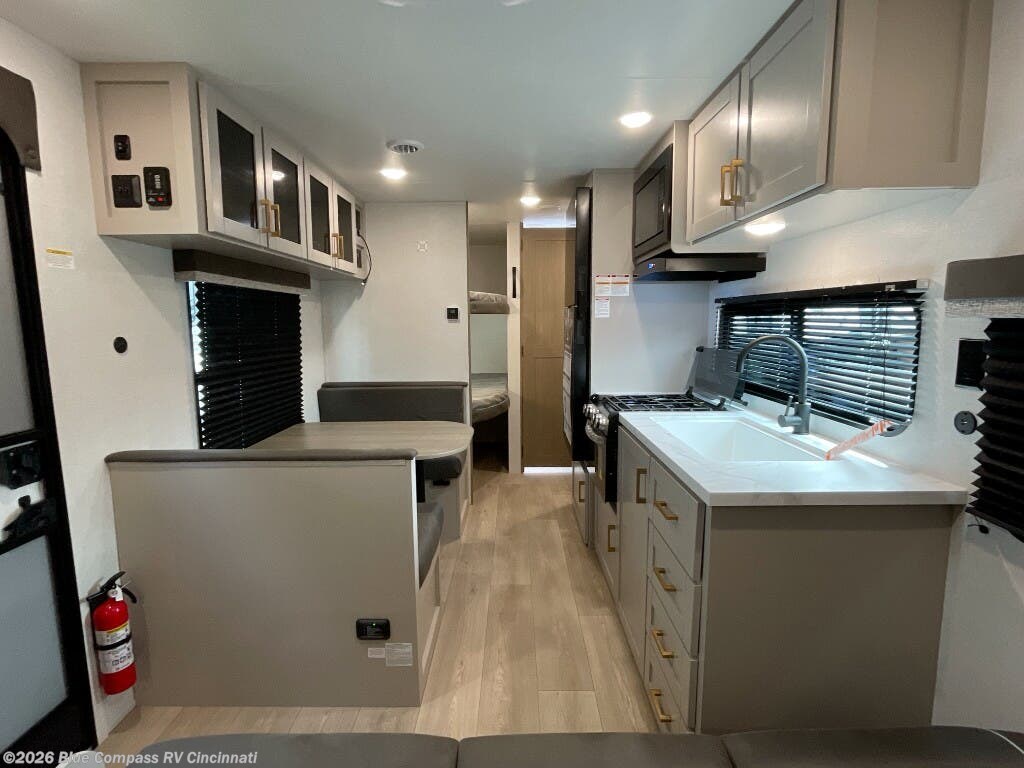 New 2027 Jayco Jay Flight SLX 260BH available in Cincinnati, Ohio