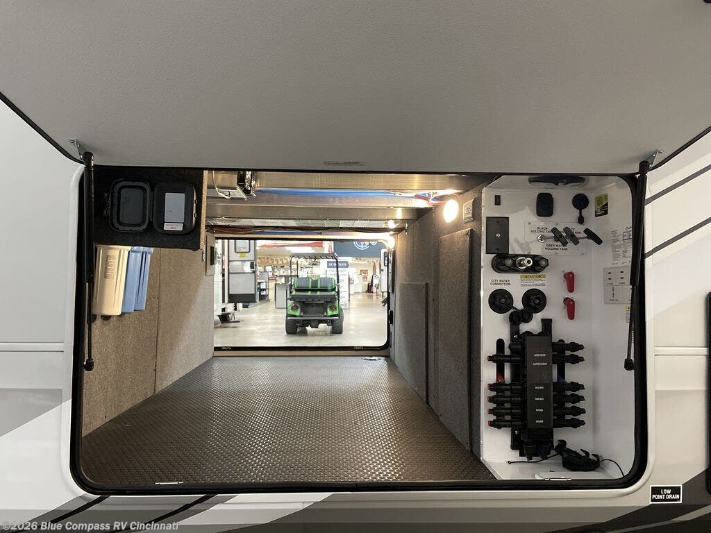 2027 Pinnacle 38FBRK by Jayco from Blue Compass RV Cincinnati in Cincinnati, Ohio